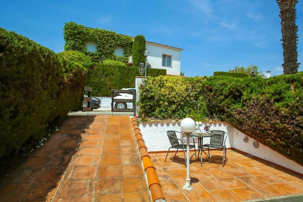 Cl11 Townhouse With Sea Views *